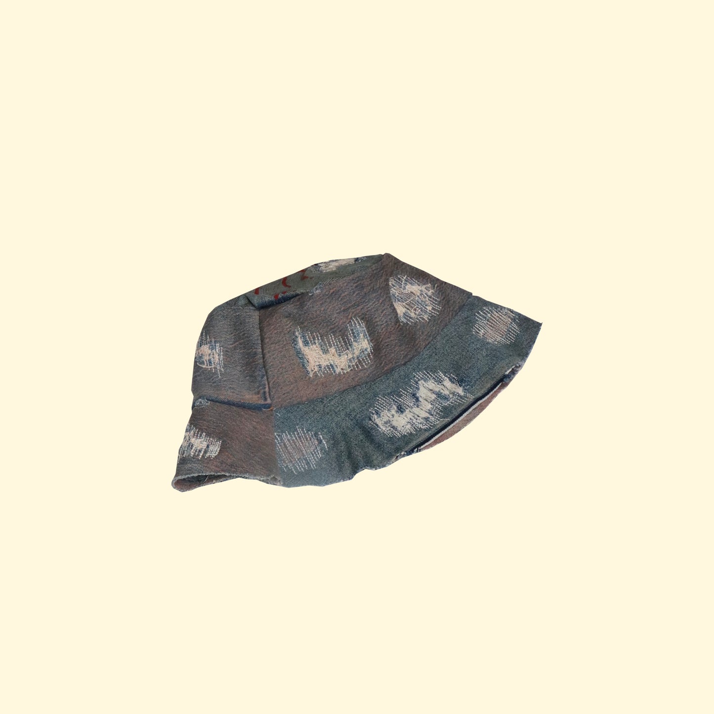 'PAIN' BUCKET HAT